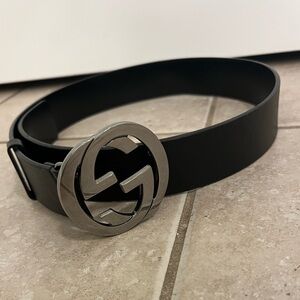 Women’s Gucci belt